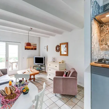 Attractive In With Terrace * Voerendaal