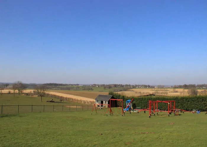 Dom wakacyjny In Ubachsberg With Scenic Hills *