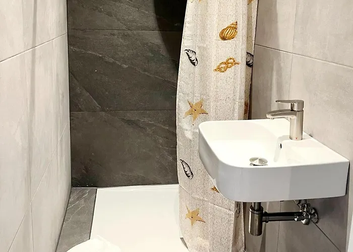 In Ubachsberg With Scenic Hills