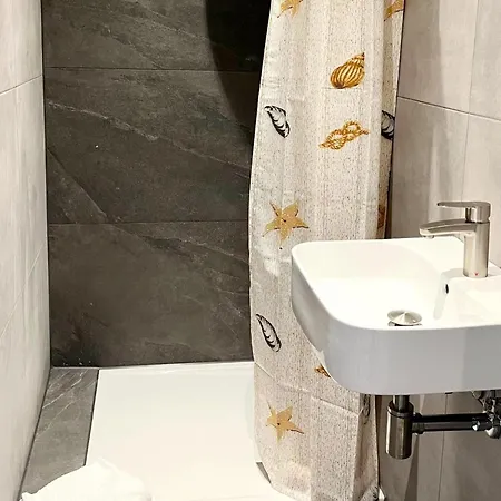 In Ubachsberg With Scenic Hills